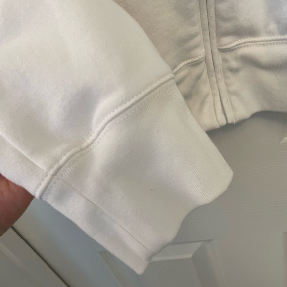 White Tommy Hilfiger Zip up new w/out tags. Size M - Picture 4 of 10